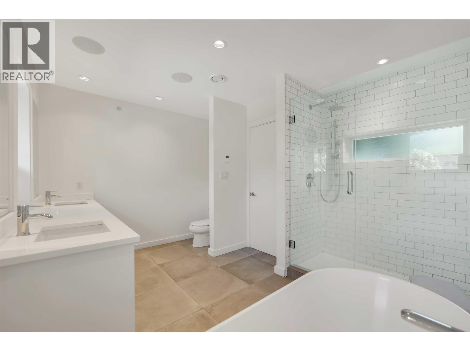 39140 CARDINAL DRIVE, Squamish