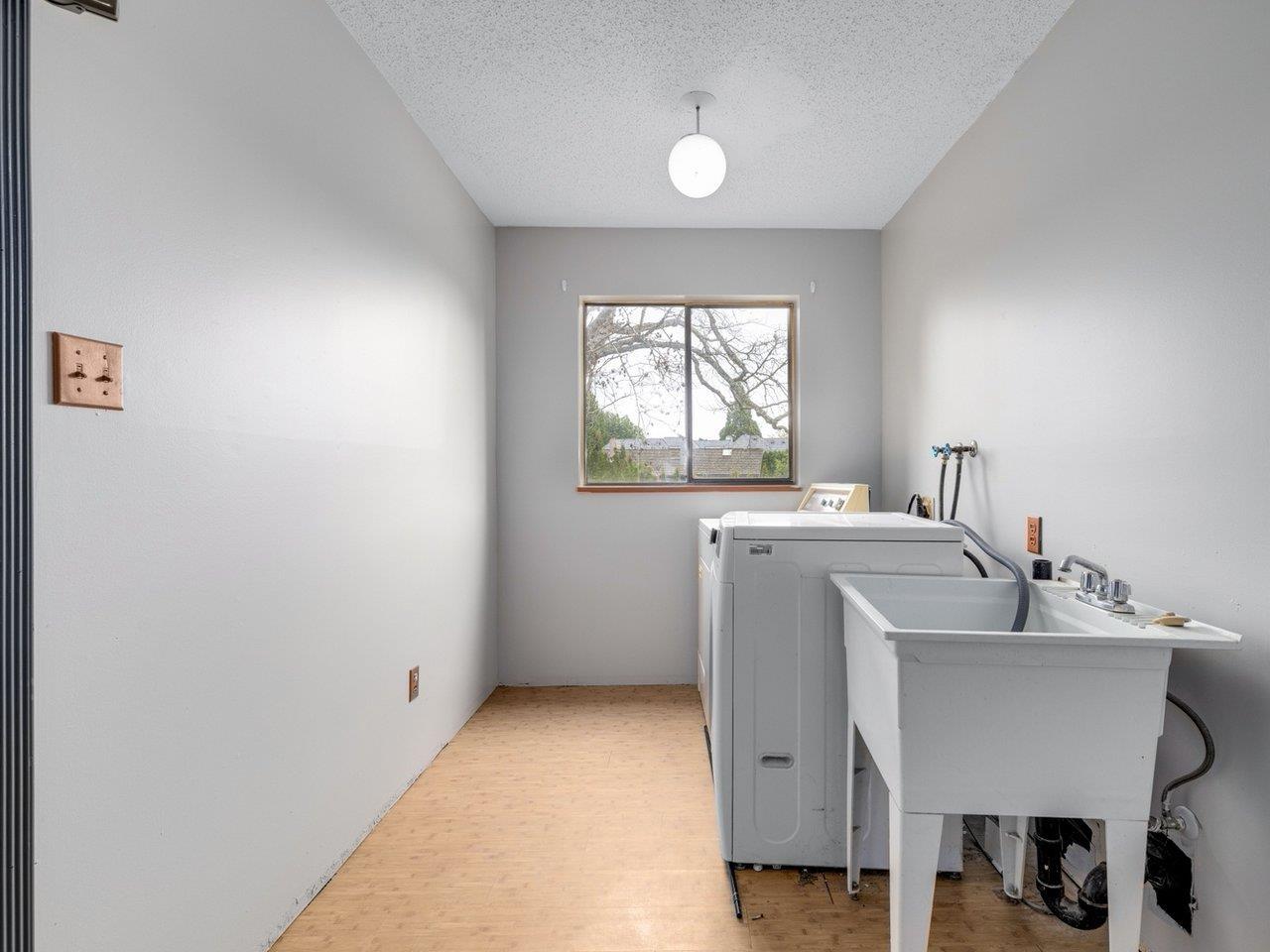 18208 21A AVENUE, Surrey