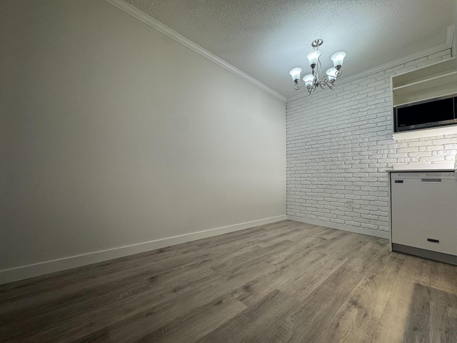 #124-11806 88TH Avenue, Delta