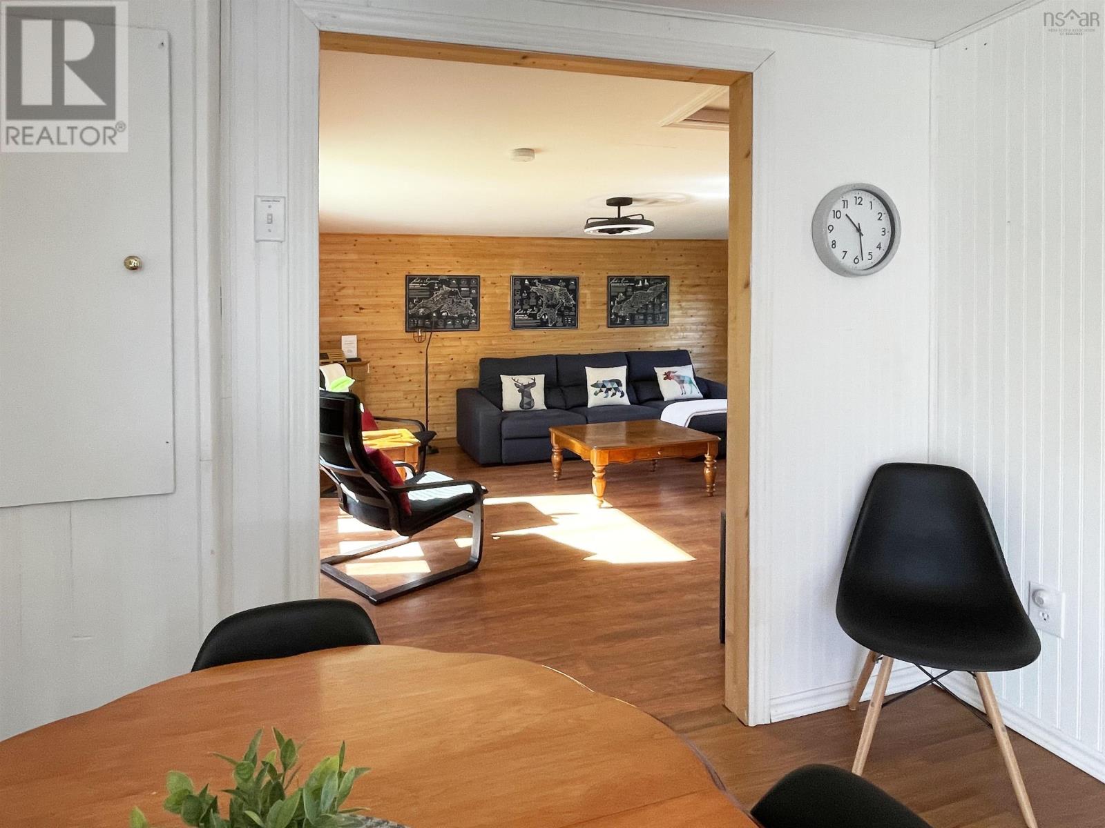 Property 8 of 30 of 40 Jacksons Point Road