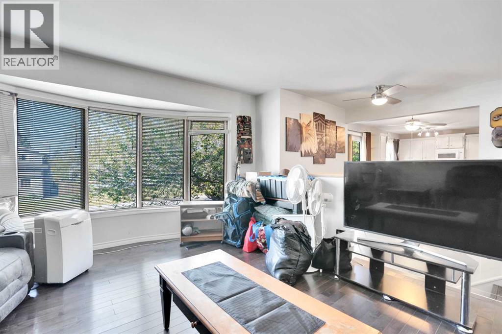 Single Family House Bi-level for Sale in  Rundlewood Drive NE Rundle Calgary 