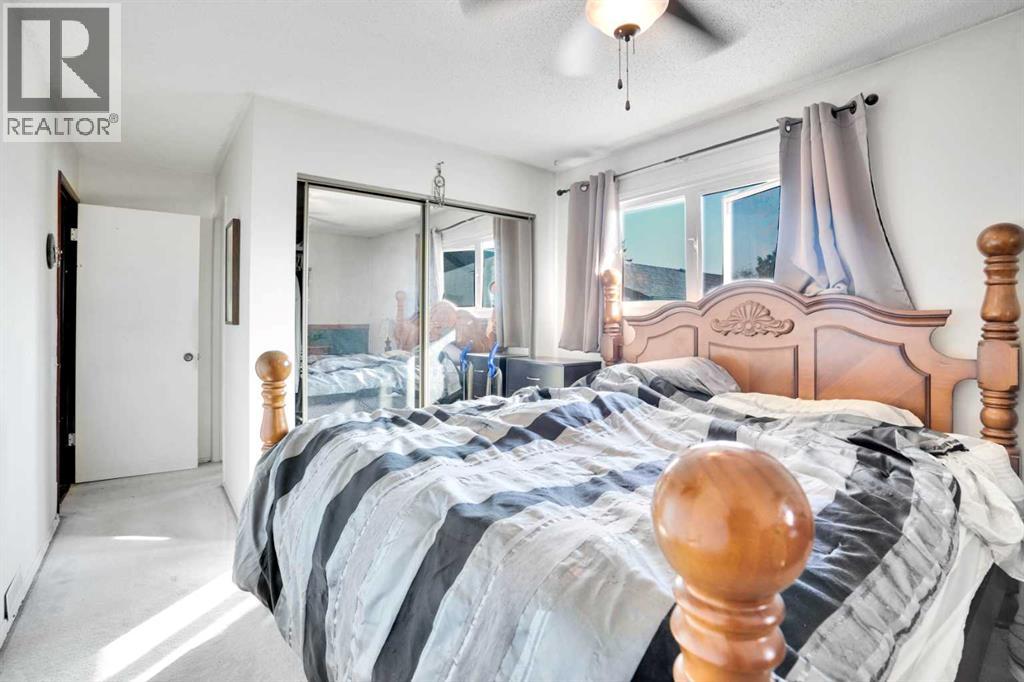 Single Family House Bi-level for Sale in  Rundlewood Drive NE Rundle Calgary 