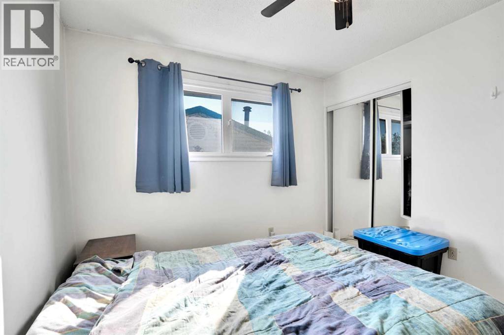 Single Family House Bi-level for Sale in  Rundlewood Drive NE Rundle Calgary 