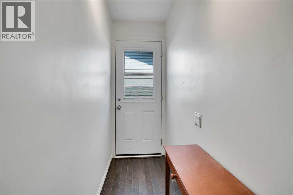 Single Family House Bi-level for Sale in  Rundlewood Drive NE Rundle Calgary 