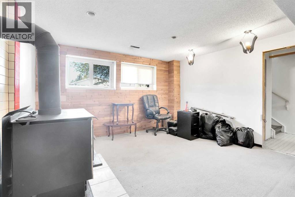 Single Family House Bi-level for Sale in  Rundlewood Drive NE Rundle Calgary 