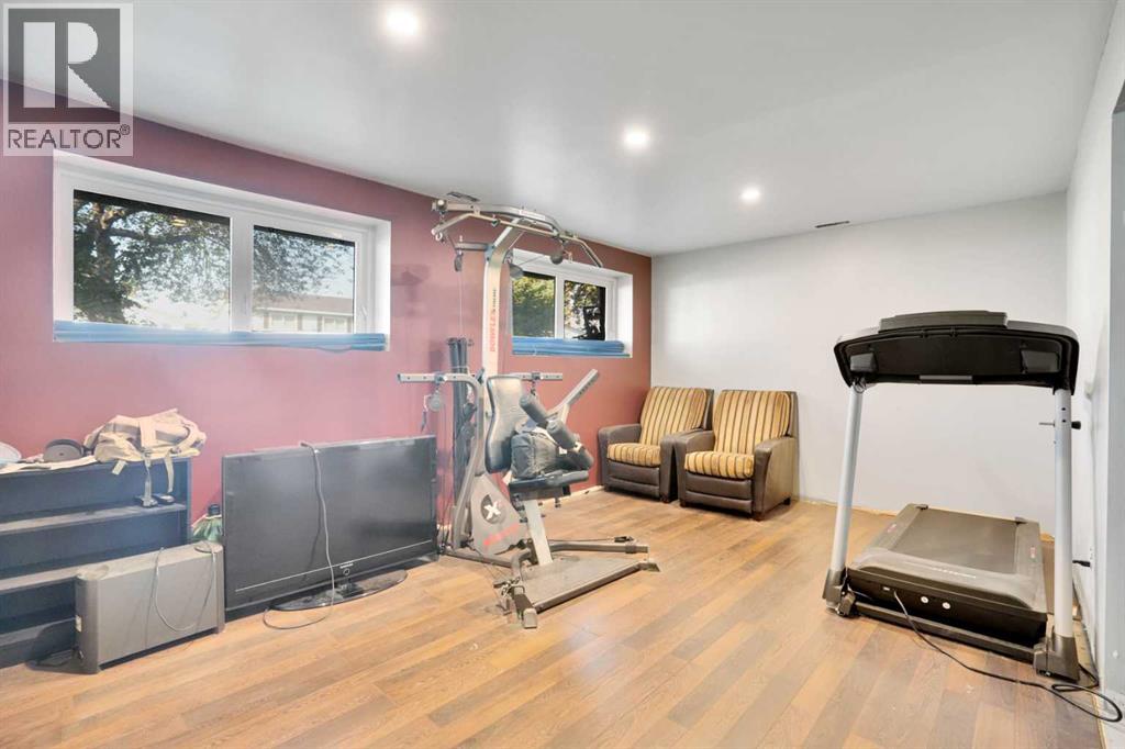 4764 Rundlewood Drive NE, Calgary, Alberta