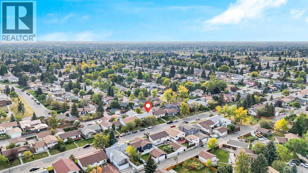 Single Family House Bi-level for Sale in  Rundlewood Drive NE Rundle Calgary 