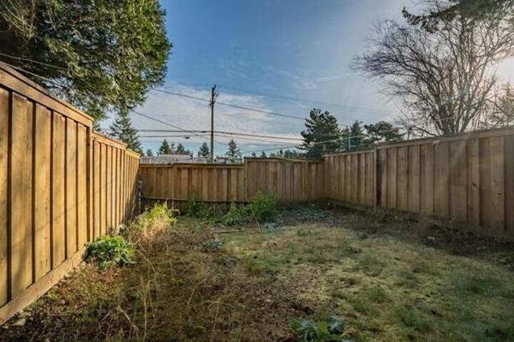 2 3075 TRETHEWEY STREET, Abbotsford