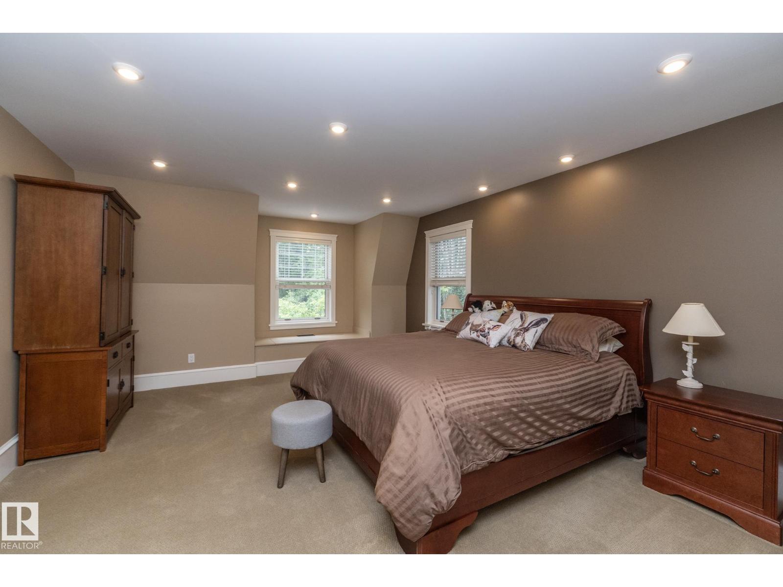 63 FAIRWAY DR NW, Edmonton