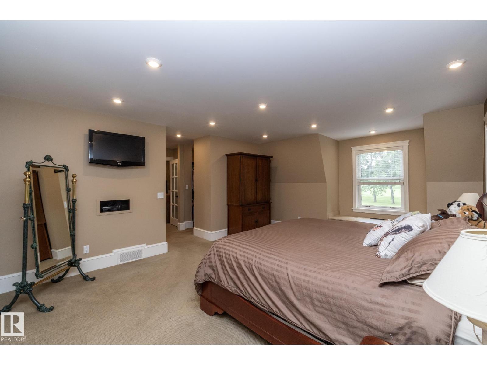 63 FAIRWAY DR NW, Edmonton