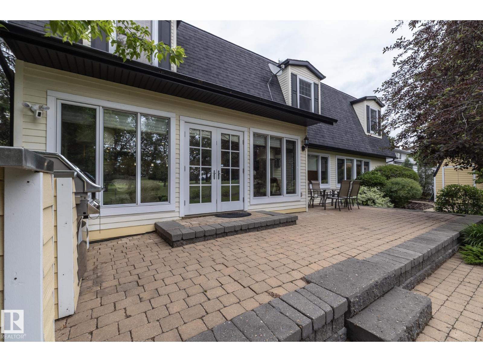 63 FAIRWAY DR NW, Edmonton