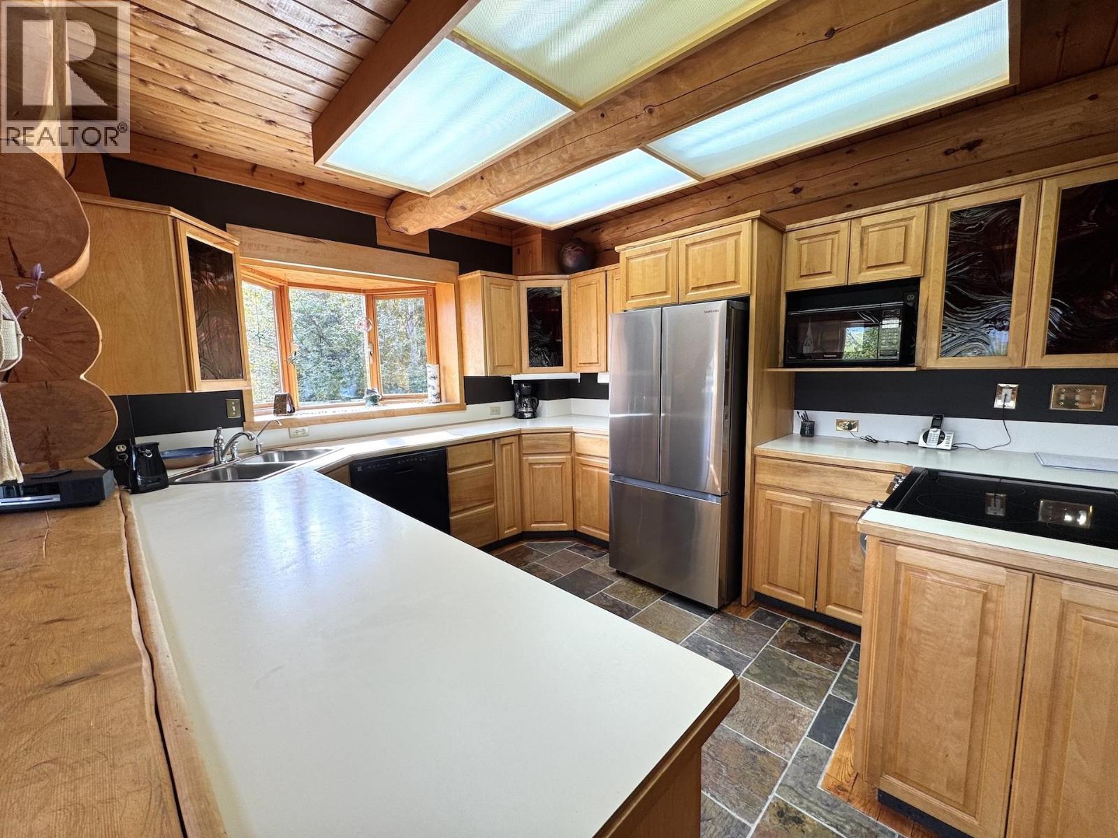 13819 GOLF COURSE ROAD, Charlie Lake