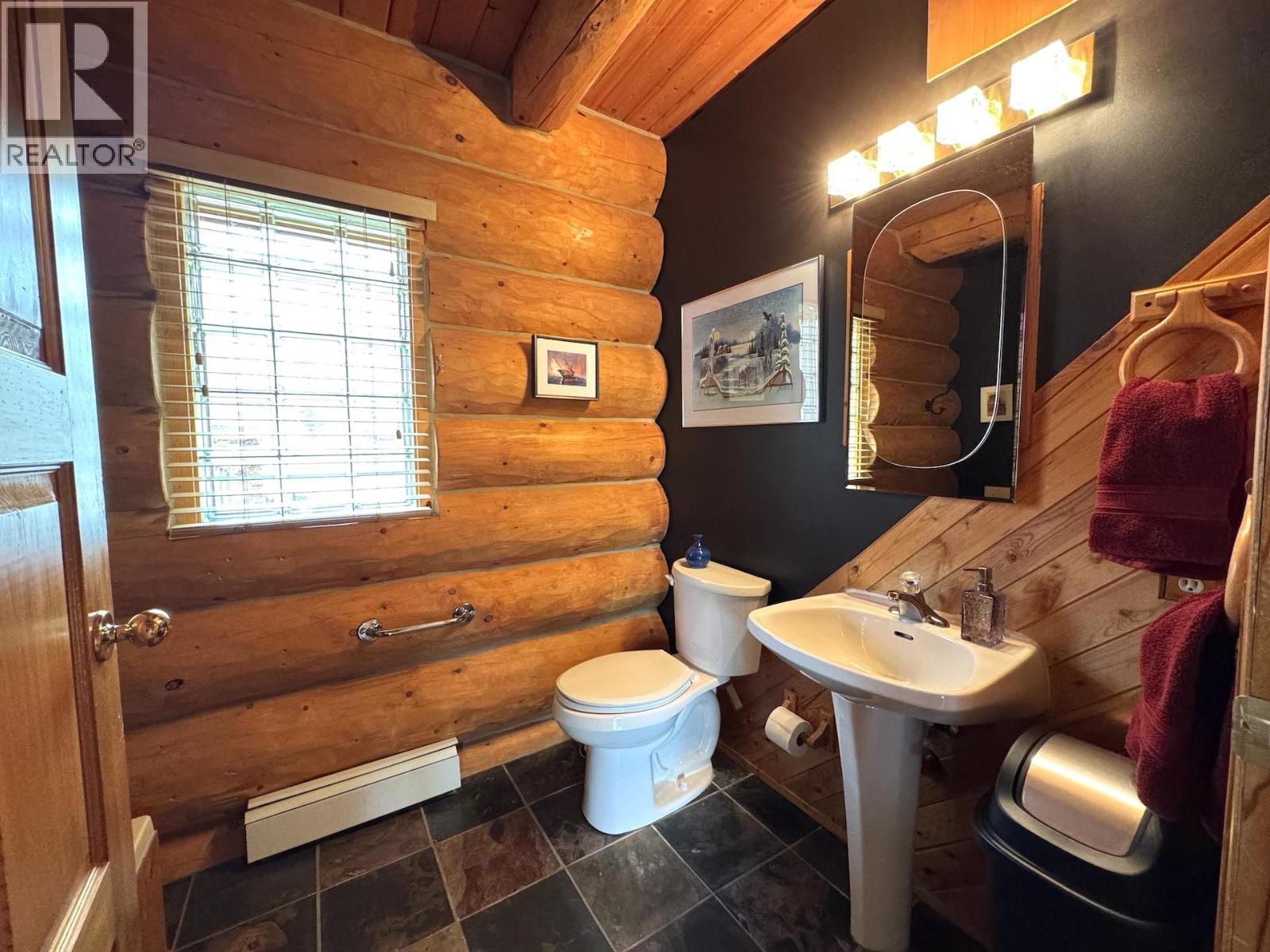 13819 GOLF COURSE ROAD, Charlie Lake