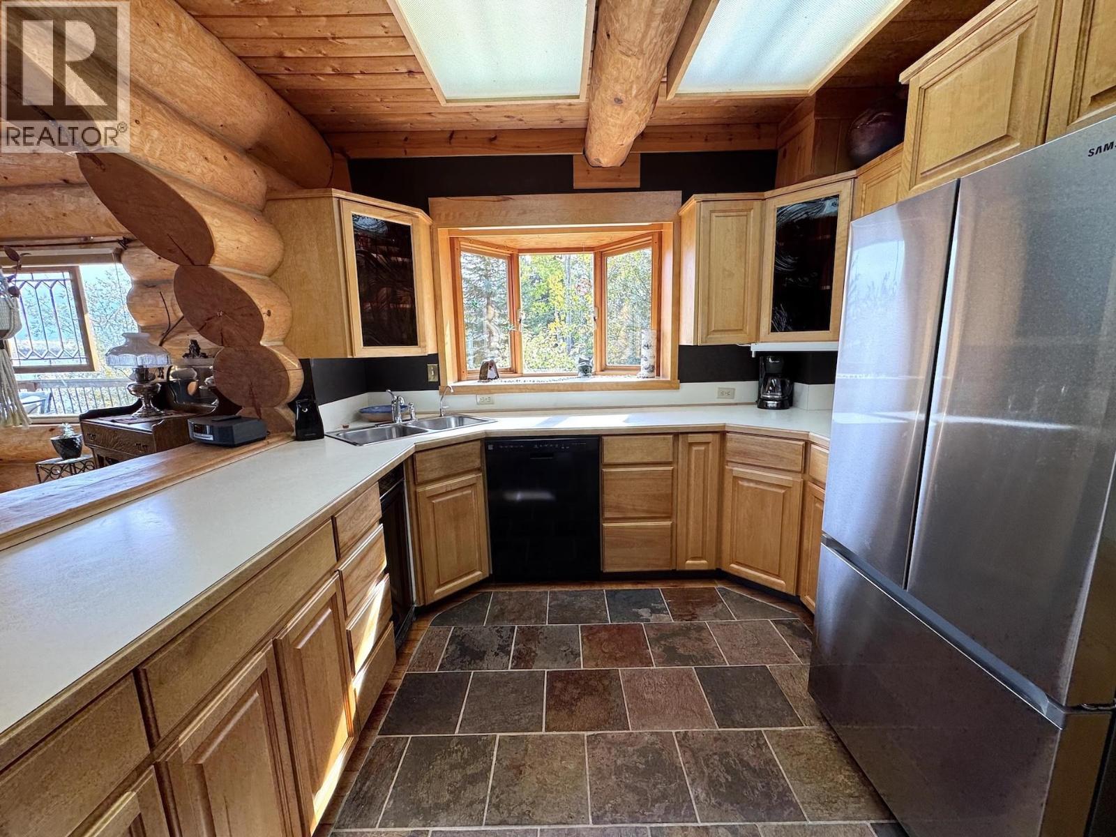 13819 GOLF COURSE ROAD, Charlie Lake