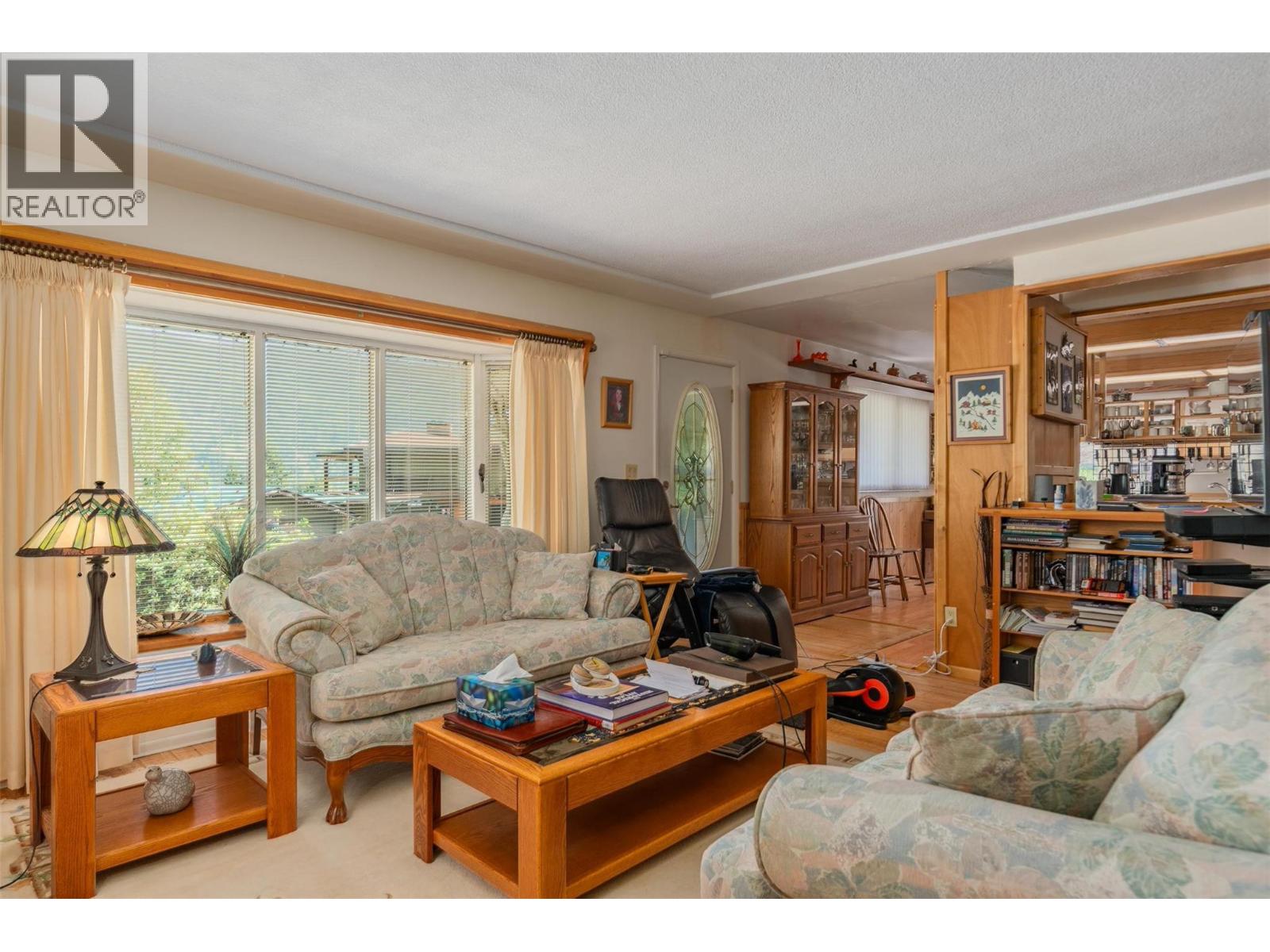 2828 9th Avenue, Castlegar