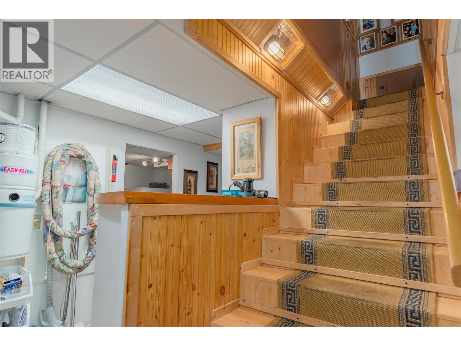 2828 9th Avenue, Castlegar
