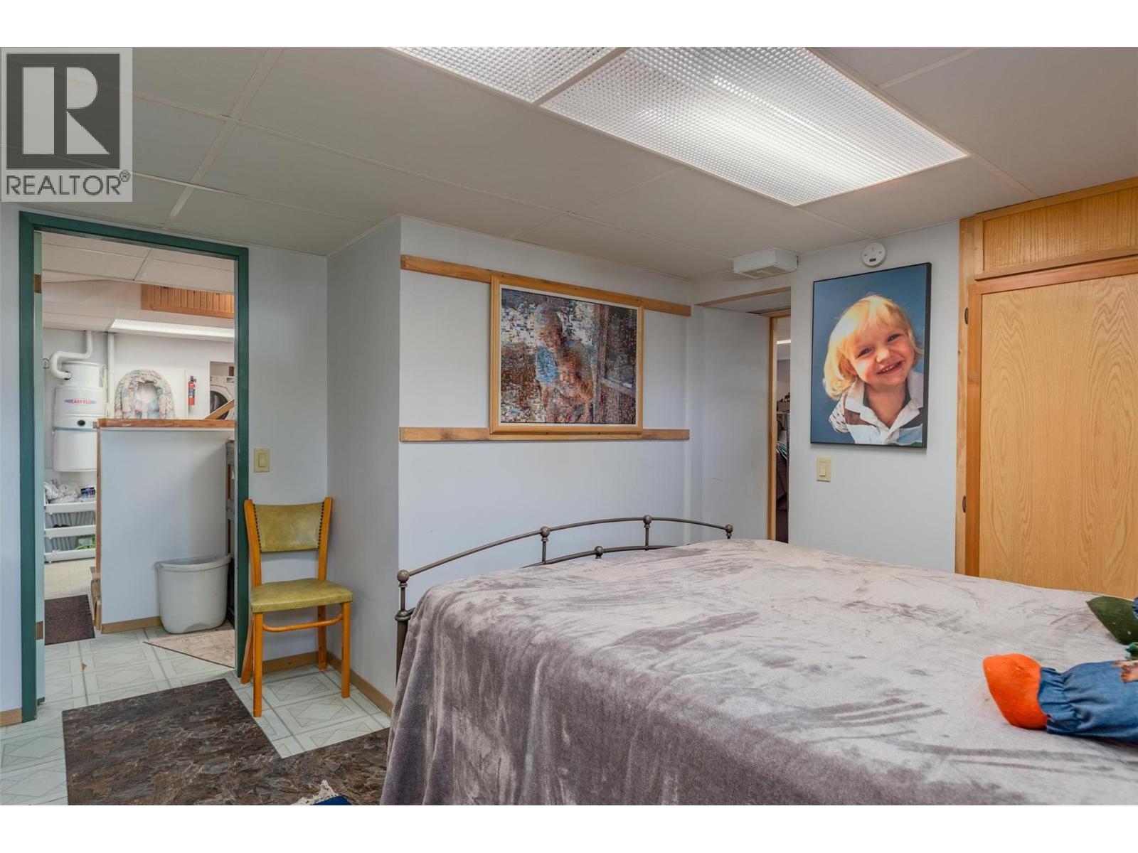 2828 9th Avenue, Castlegar