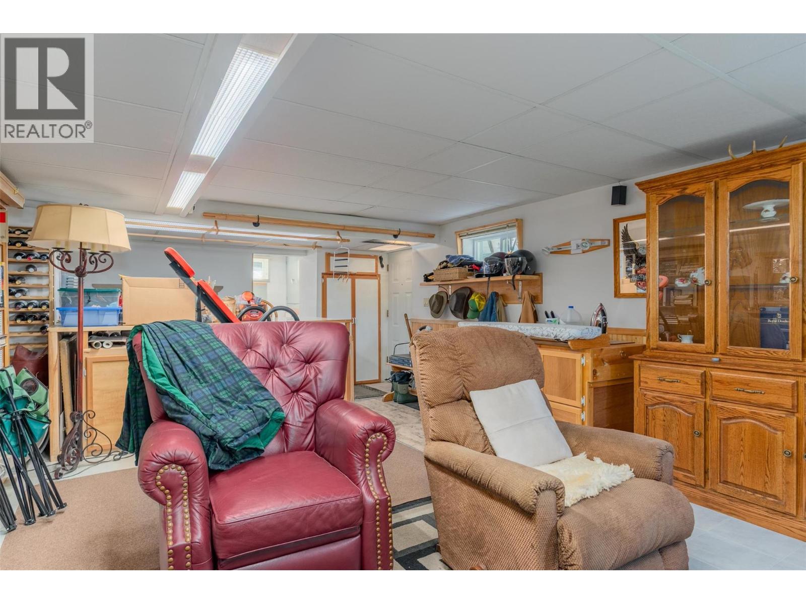 2828 9th Avenue, Castlegar