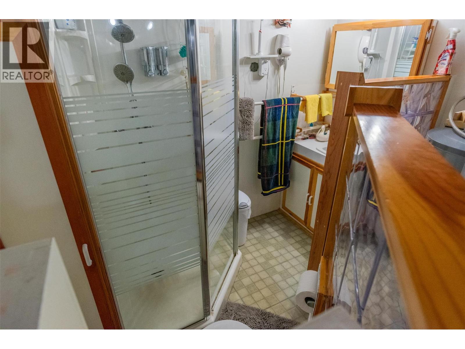 2828 9th Avenue, Castlegar