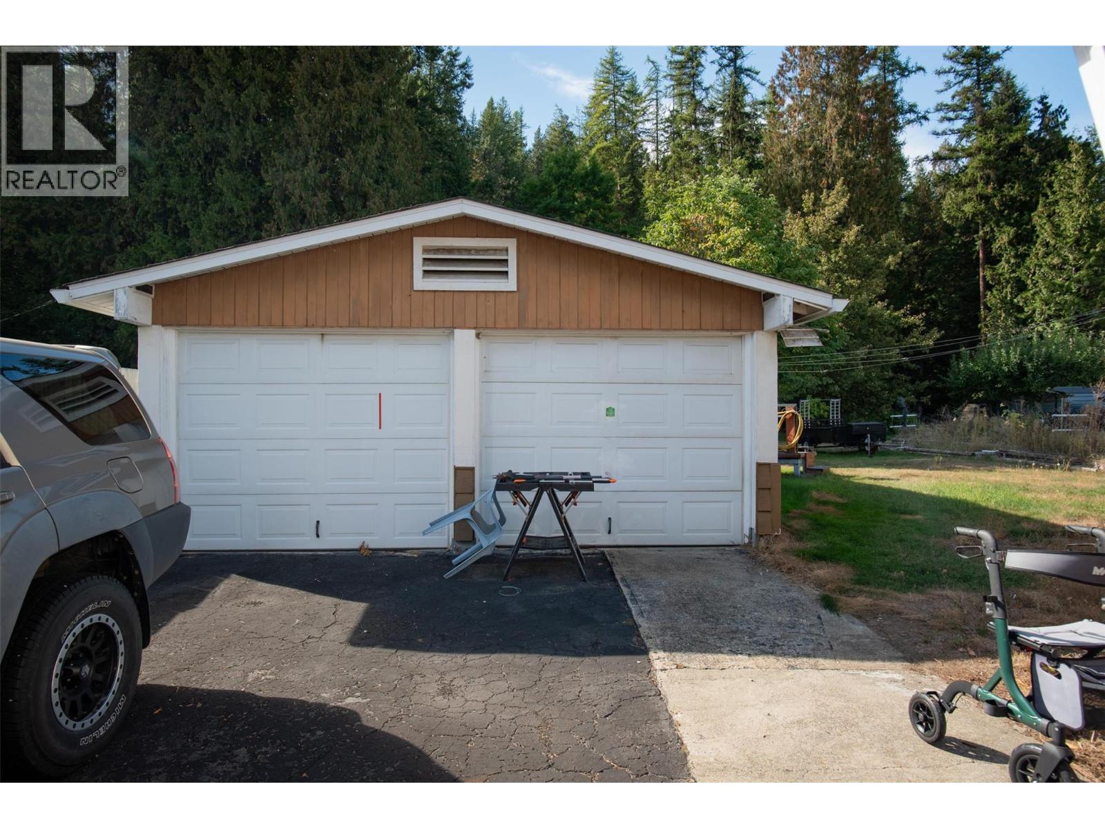 2828 9th Avenue, Castlegar