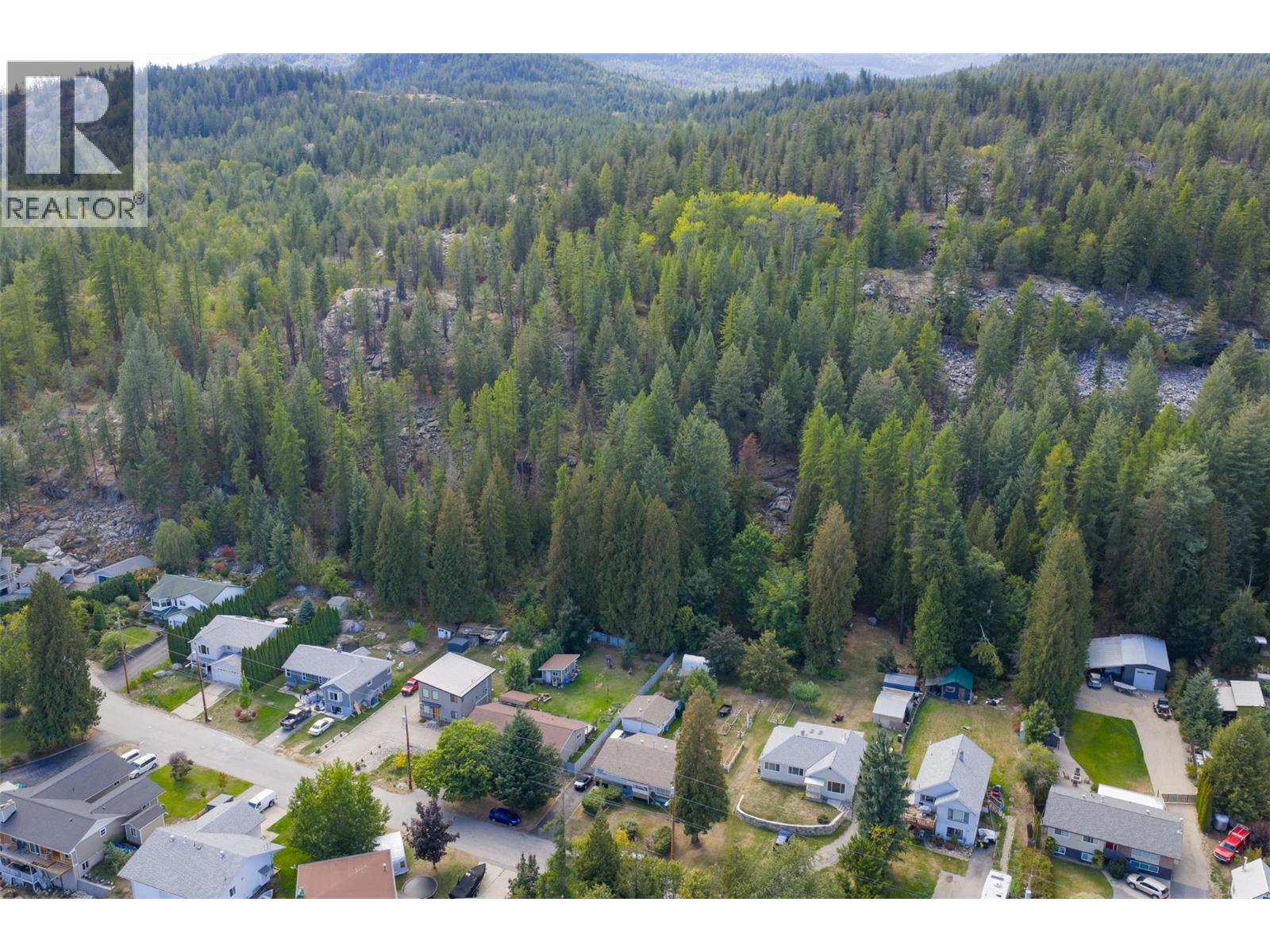 2828 9th Avenue, Castlegar