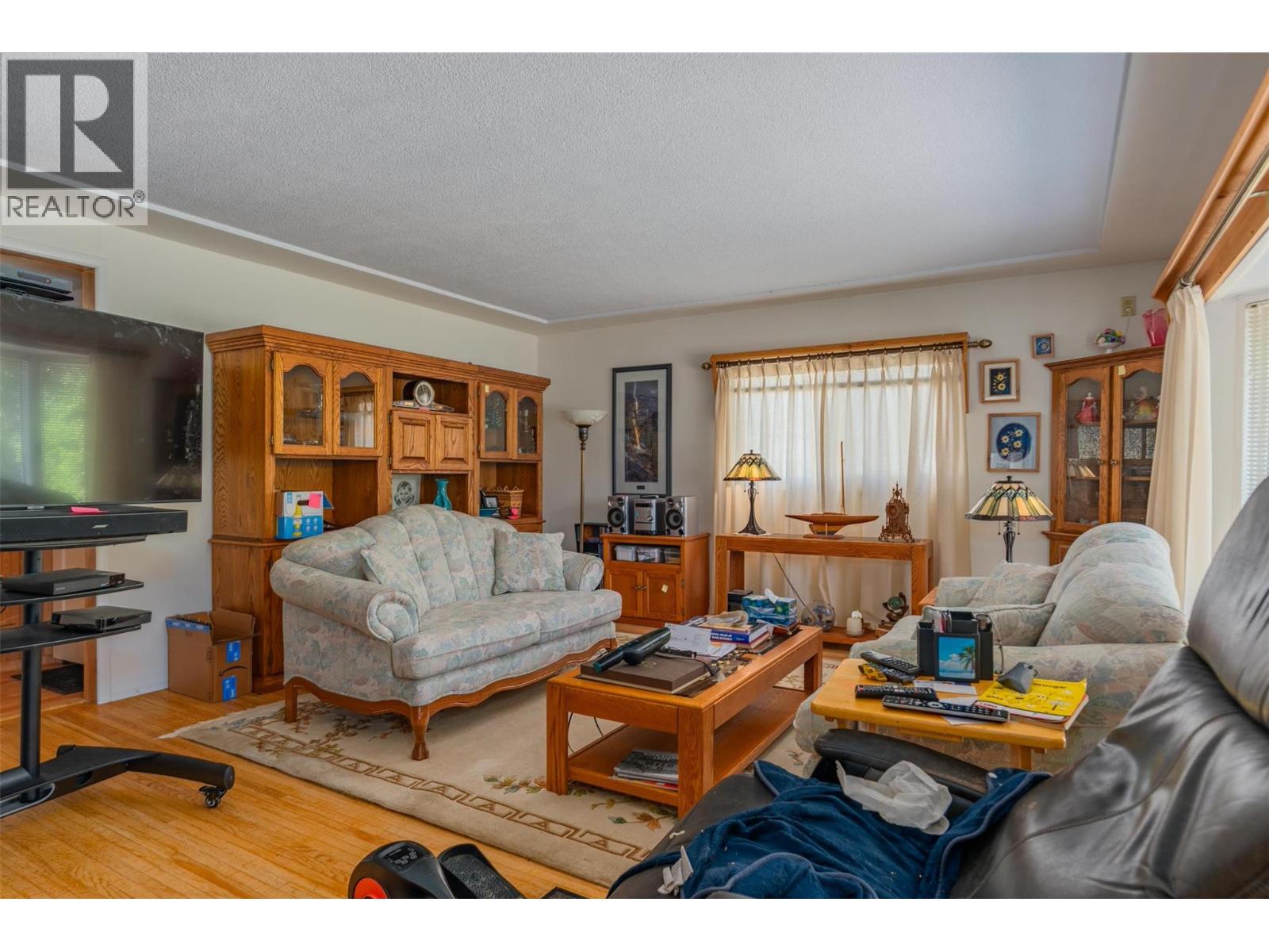 2828 9th Avenue, Castlegar