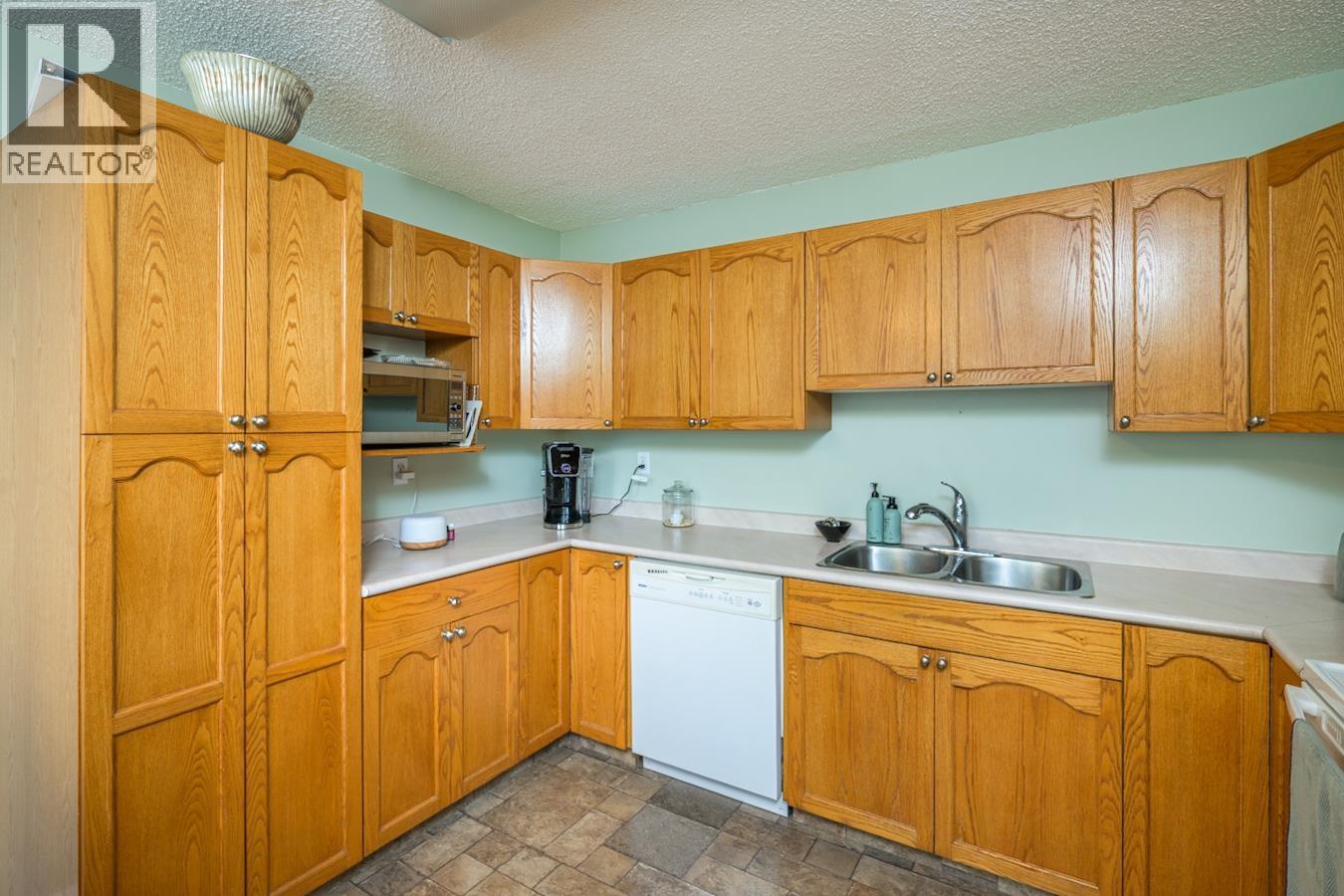 102 3233 MCGILL CRESCENT, Prince George