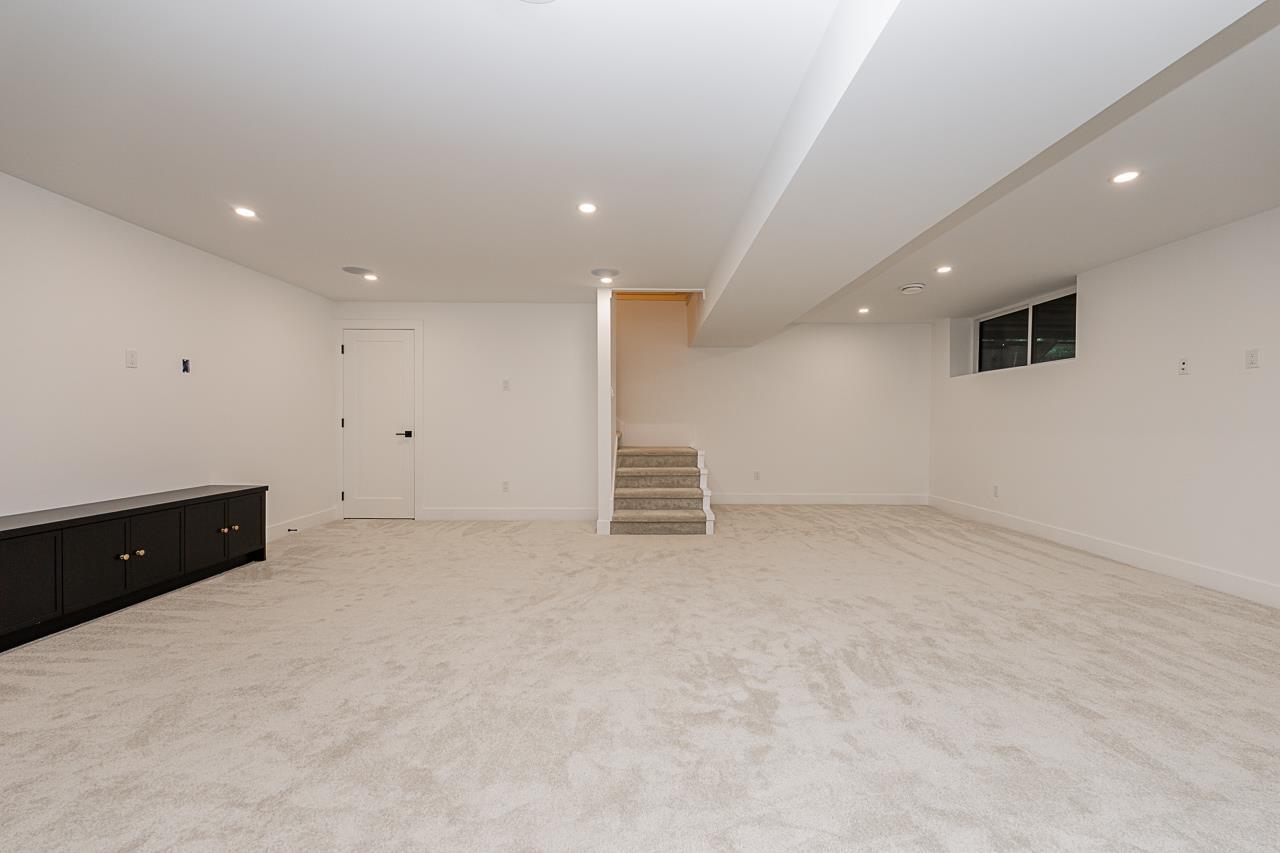 24430 56 AVENUE, Langley
