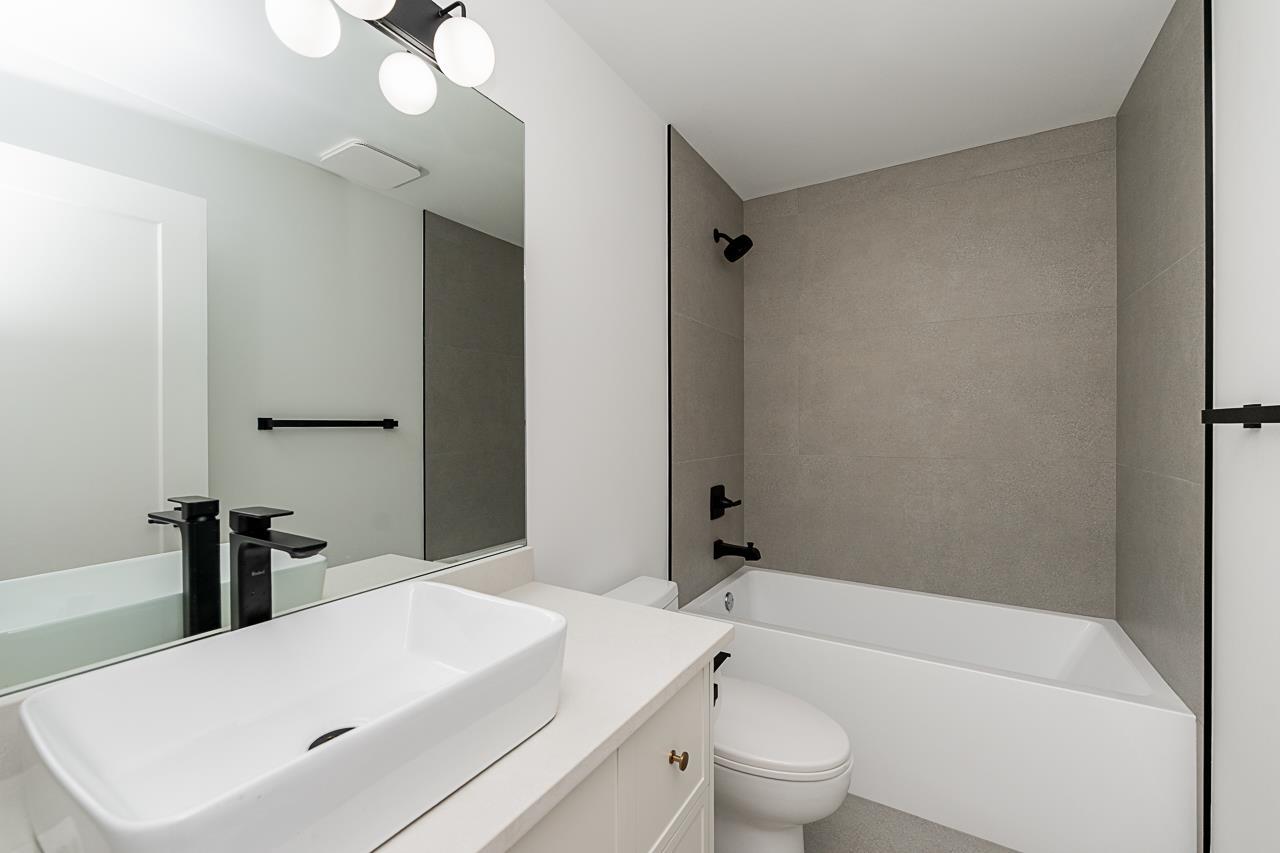24430 56 AVENUE, Langley
