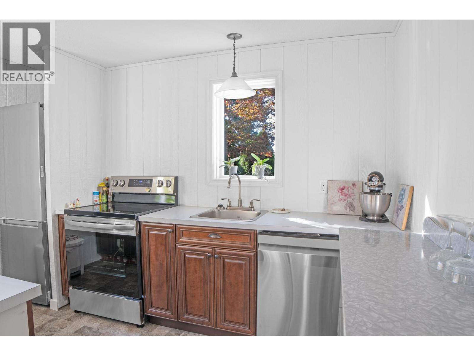 511 10TH Avenue, Creston