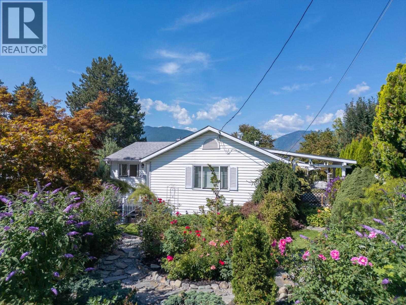 511 10TH Avenue, Creston