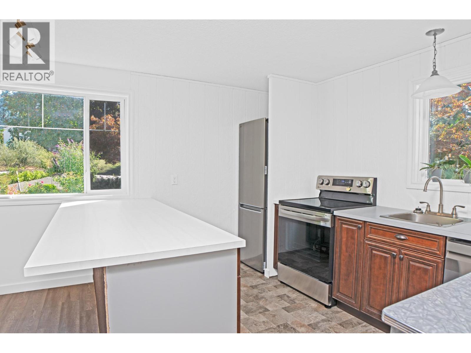 511 10TH Avenue, Creston