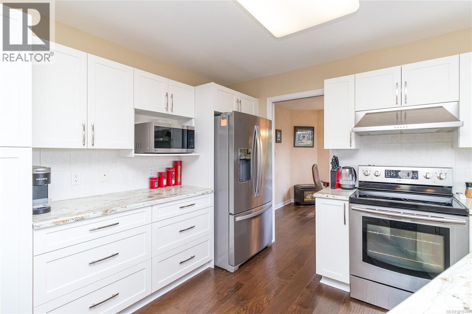 639 Eagle Tree Close, Parksville