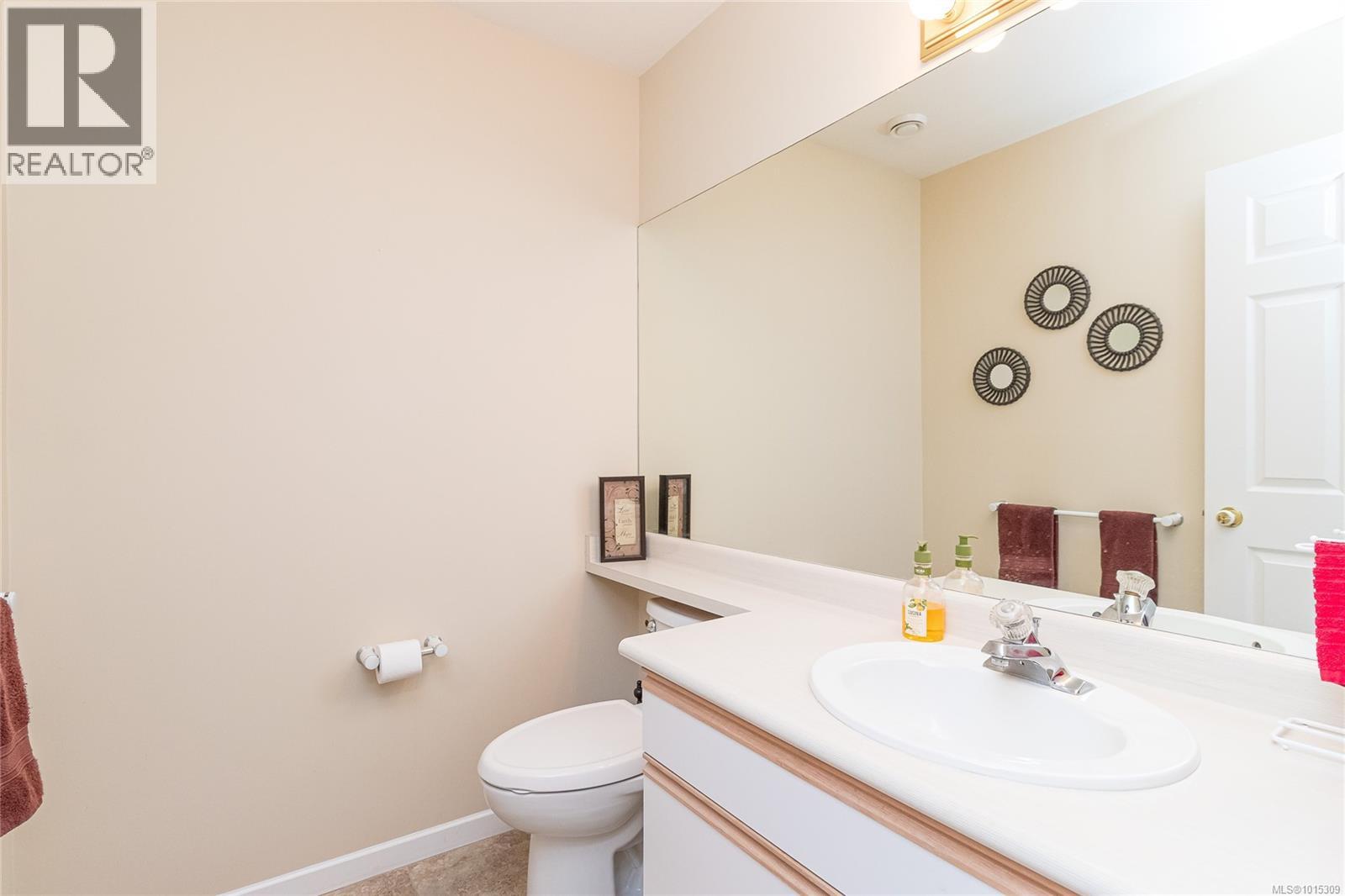 639 Eagle Tree Close, Parksville
