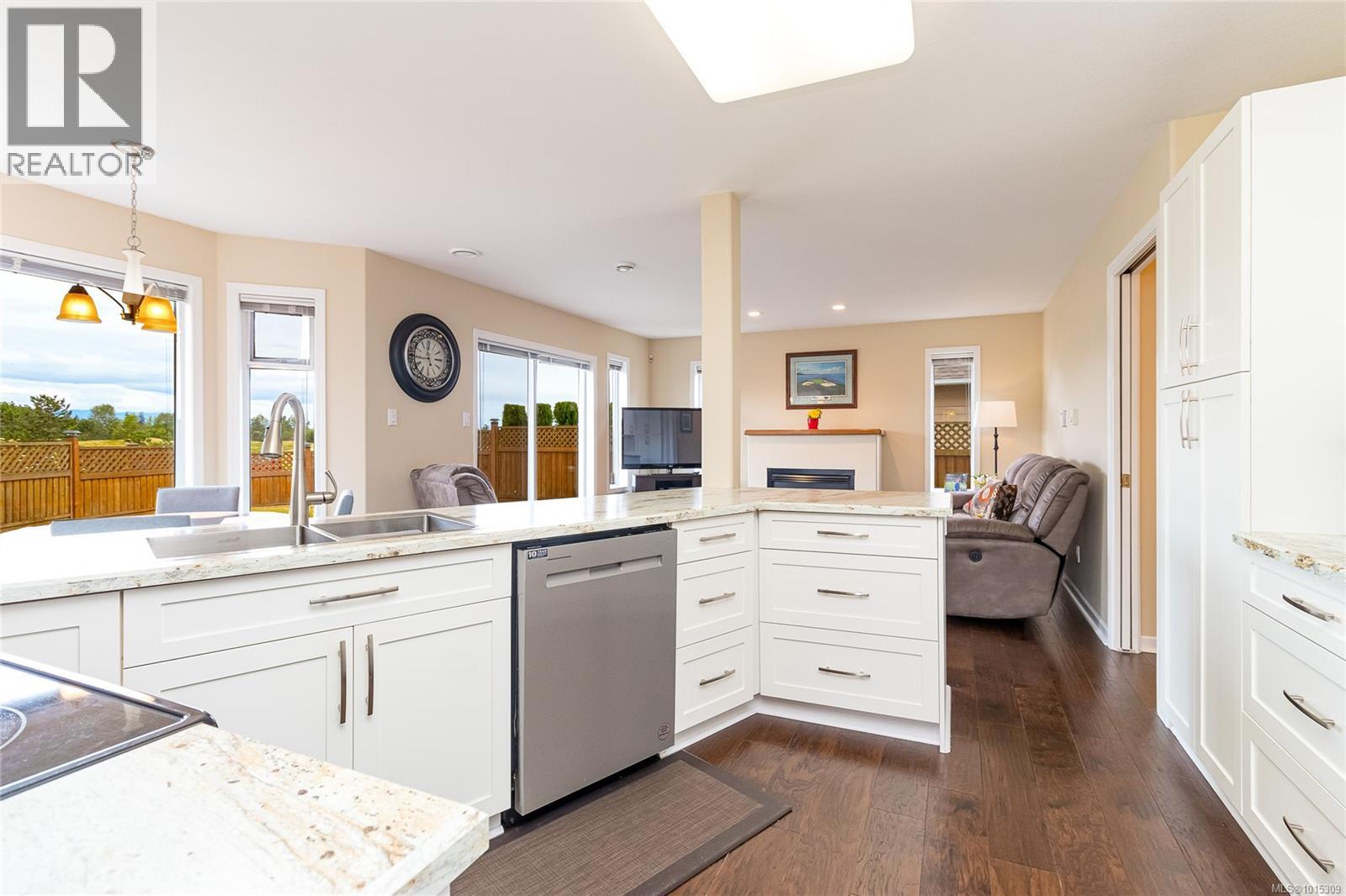 639 Eagle Tree Close, Parksville