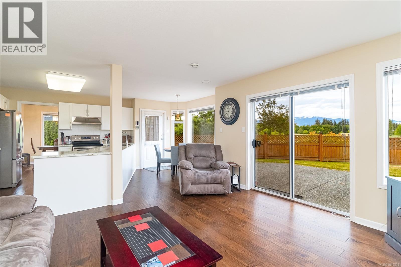 639 Eagle Tree Close, Parksville