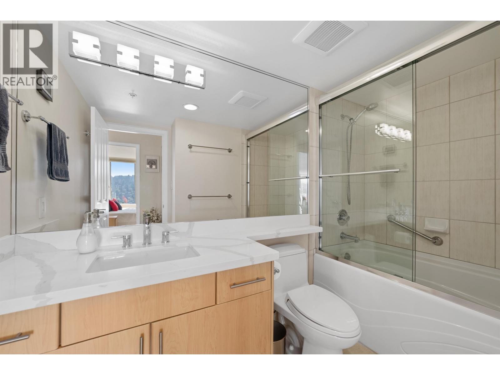 2103 290 NEWPORT DRIVE, Port Moody
