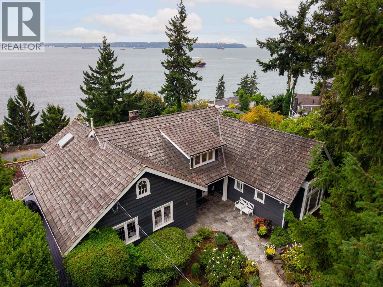 3654 CREERY AVENUE, West Vancouver