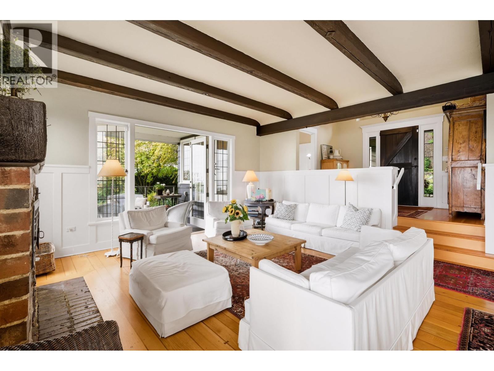 3654 CREERY AVENUE, West Vancouver