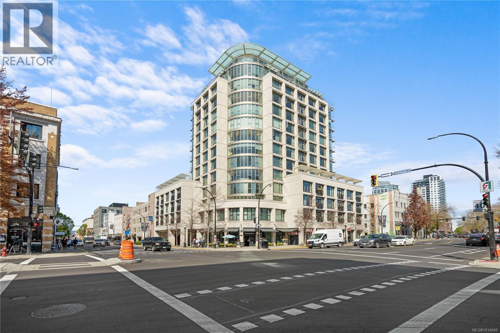 606 760 Johnson Street, Victoria