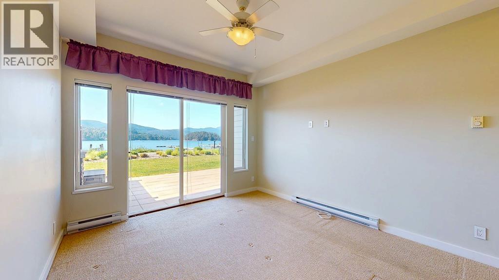5993 BEACHGATE LANE, Sechelt