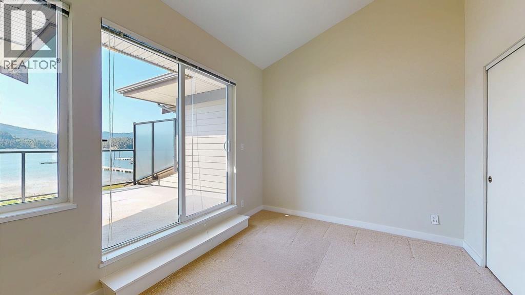 5993 BEACHGATE LANE, Sechelt