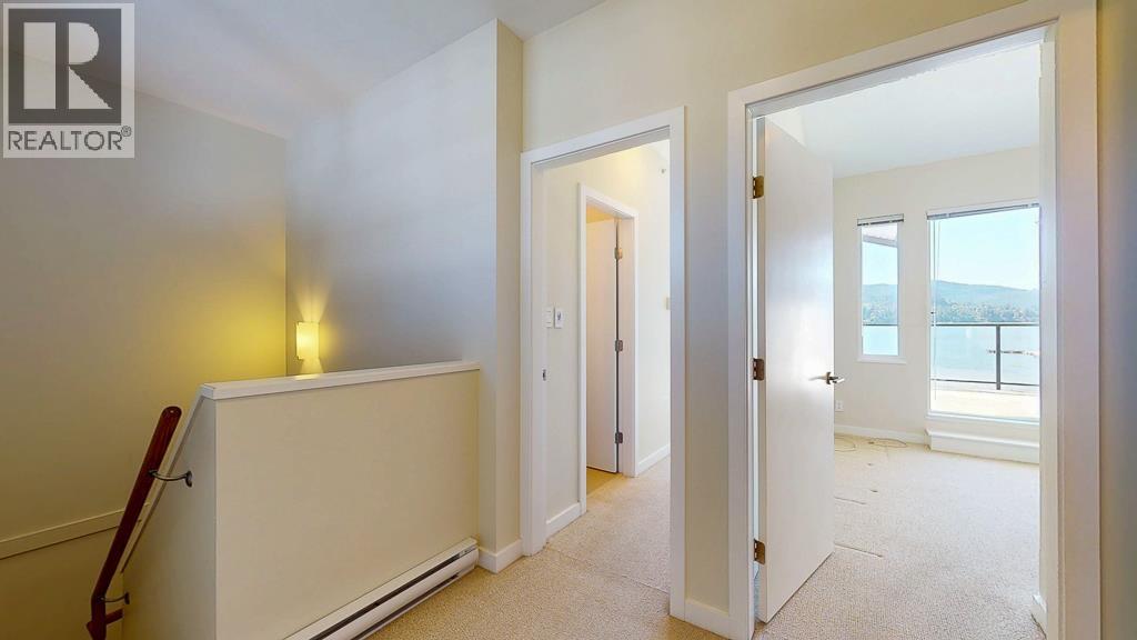 5993 BEACHGATE LANE, Sechelt