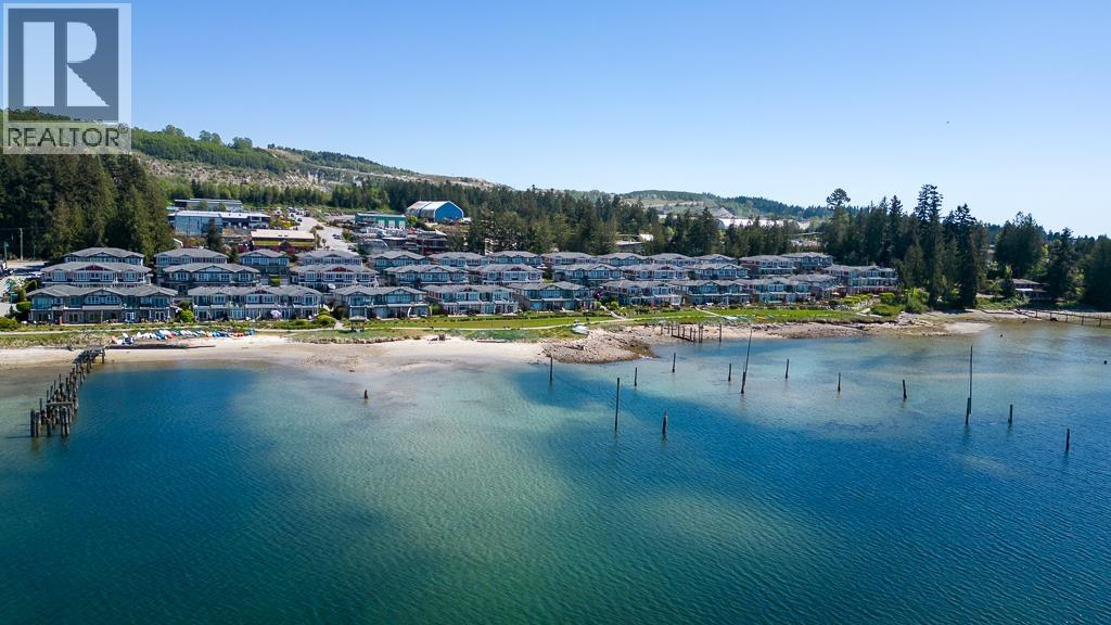5993 BEACHGATE LANE, Sechelt