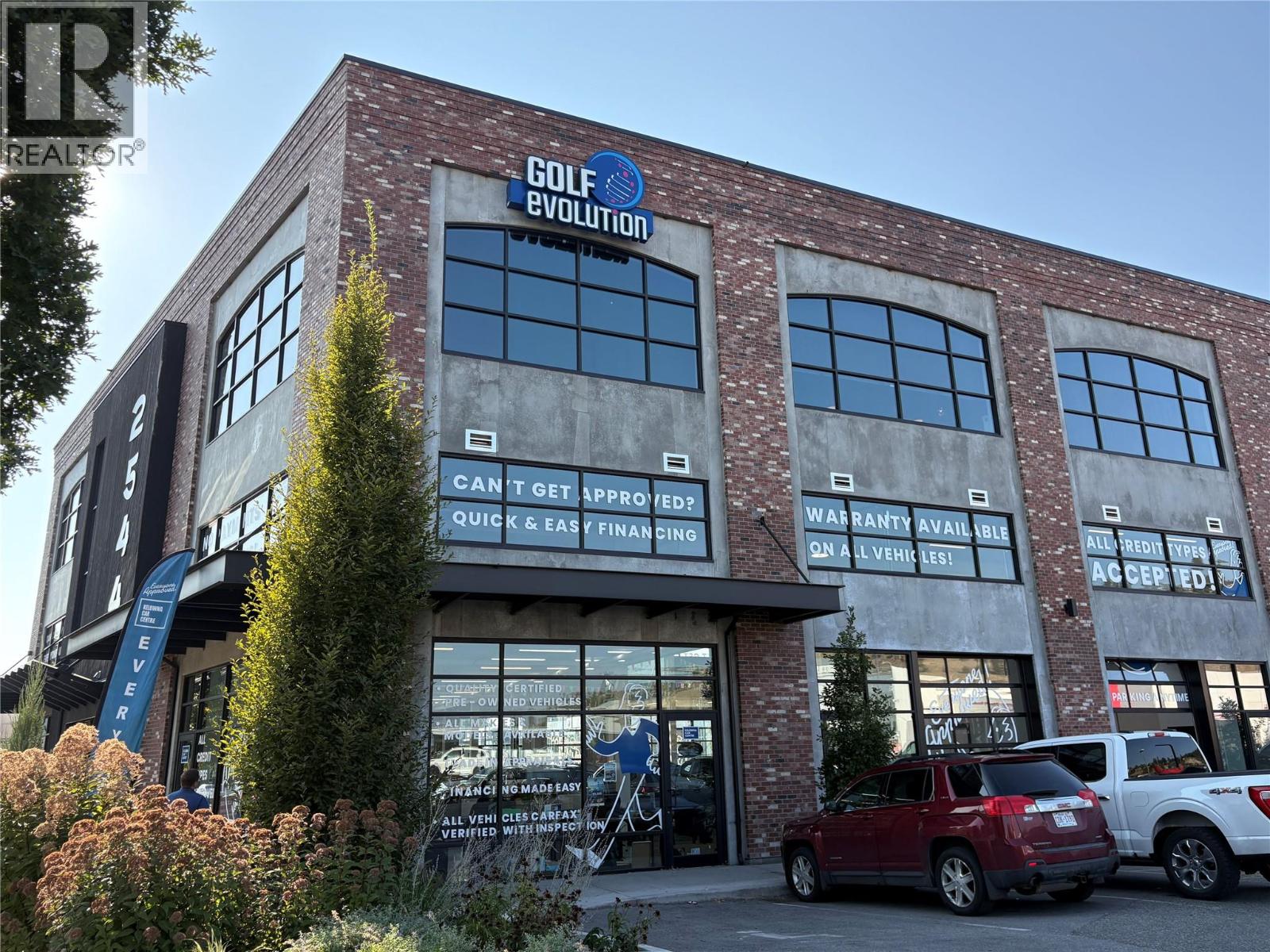 101 2544 Enterprise Way, Kelowna