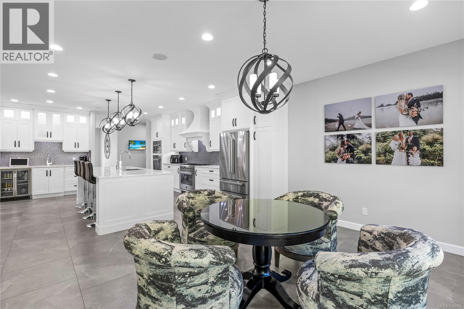 6127 Chase Dr, Port Alberni