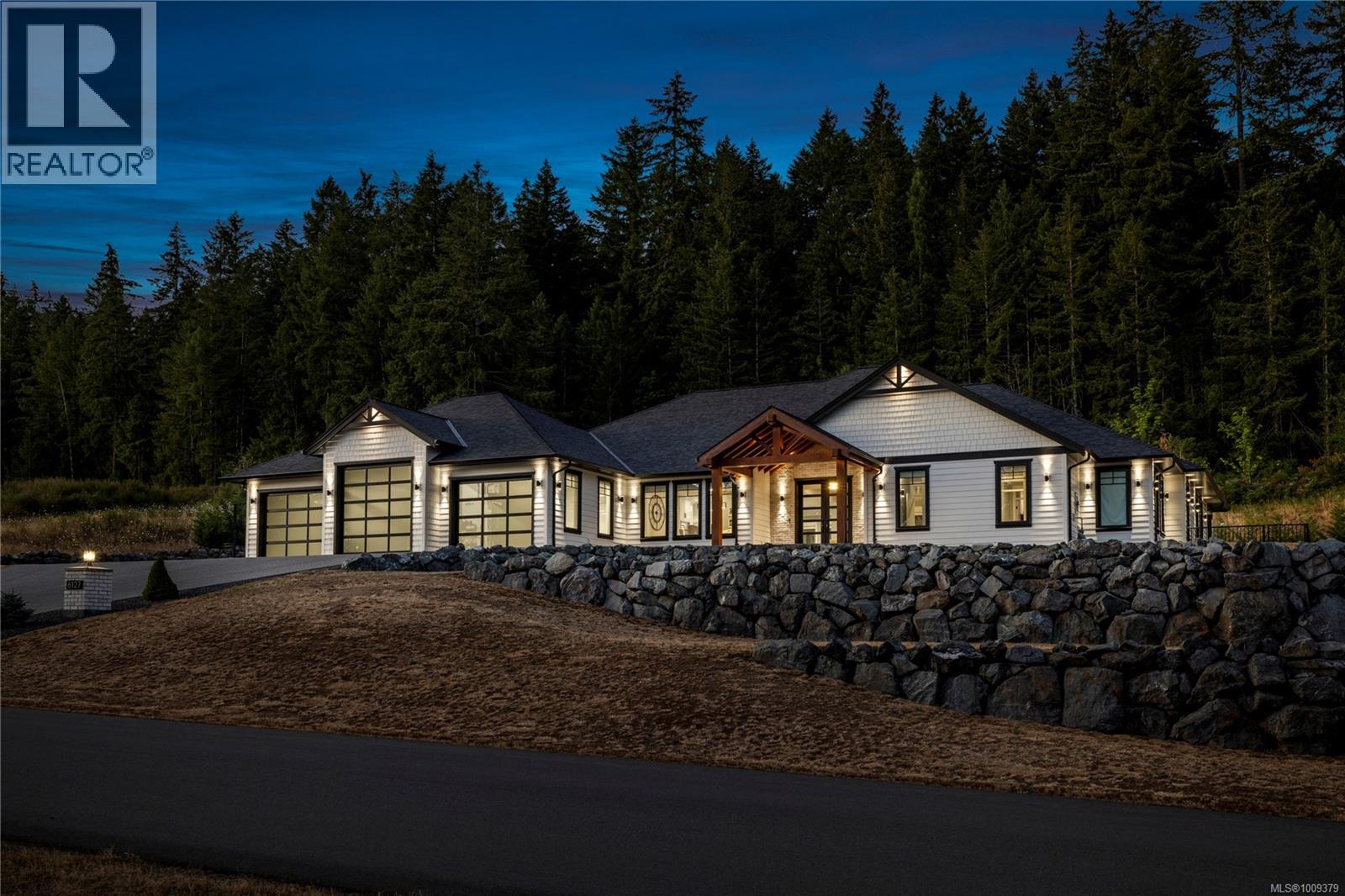 6127 Chase Dr, Port Alberni