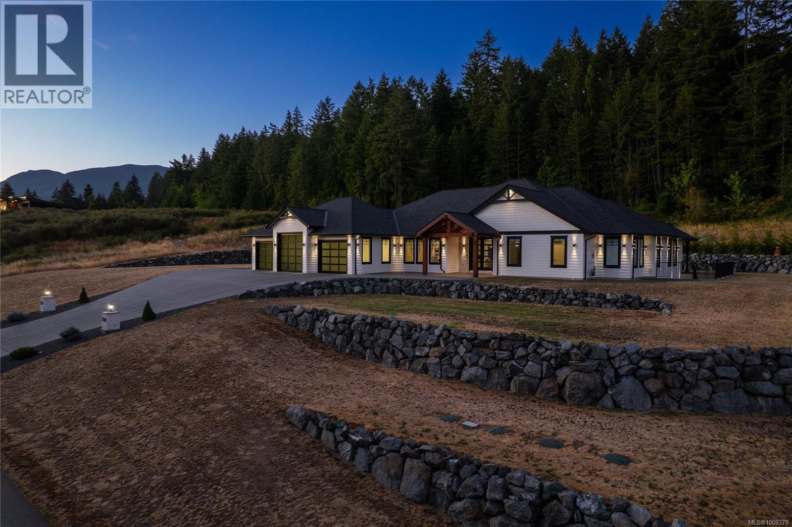 6127 Chase Dr, Port Alberni