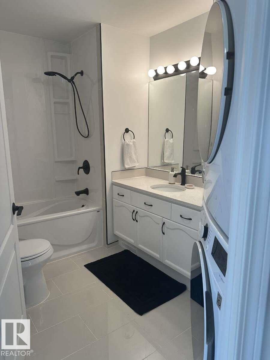 10020 97 AV NW, Edmonton