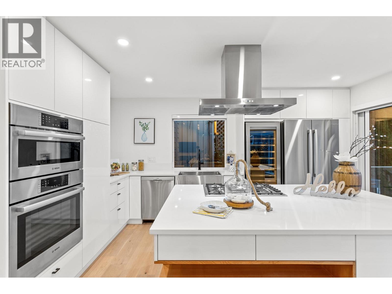 1122 IOCO ROAD, Port Moody